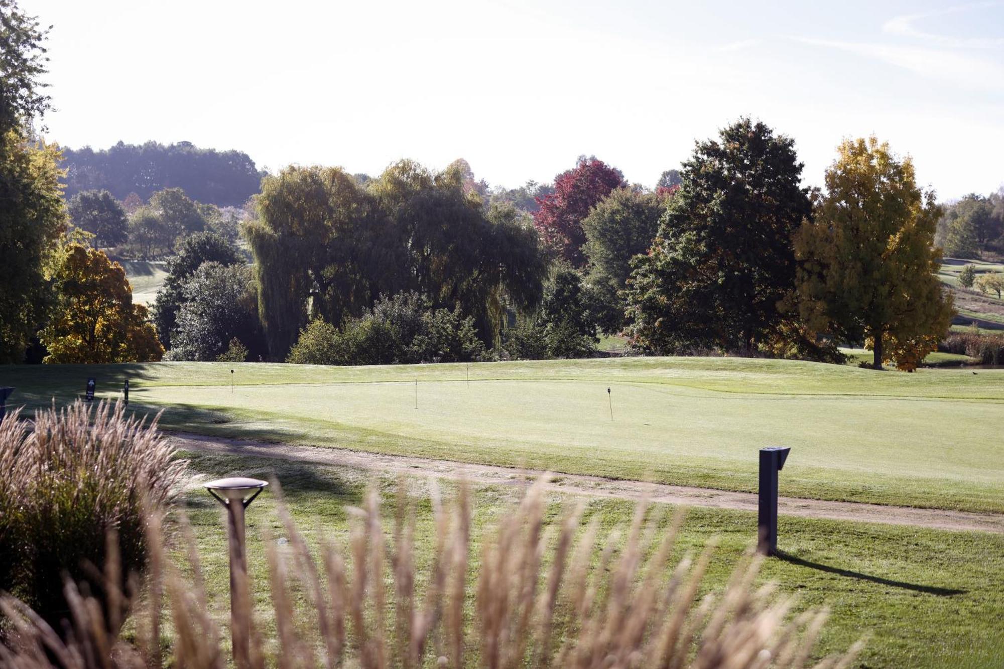 Hotel Mercure Luxembourg Kikuoka Golf & 4*