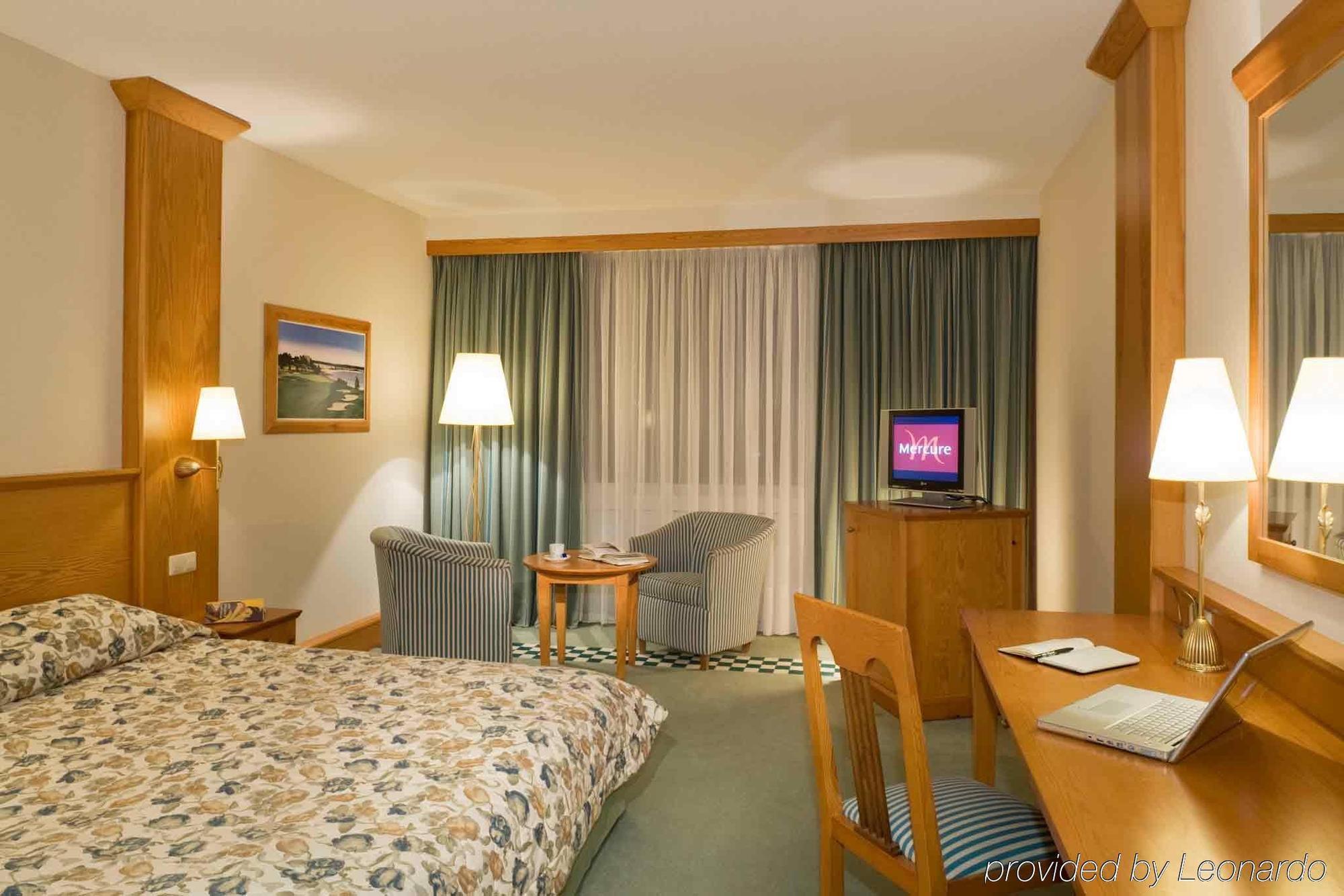 Mercure Luxembourg Kikuoka Golf & Hotel 4*