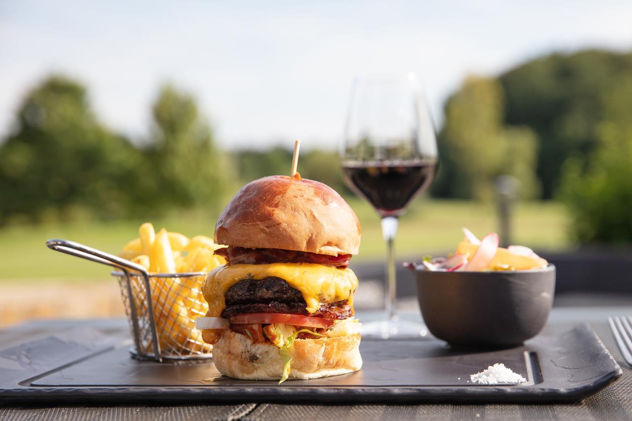 Mercure Luxembourg Kikuoka Golf & Hotel Canach